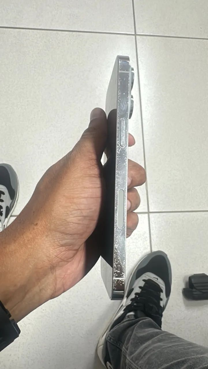 iPhone 14 PRO MAX - Foto 3