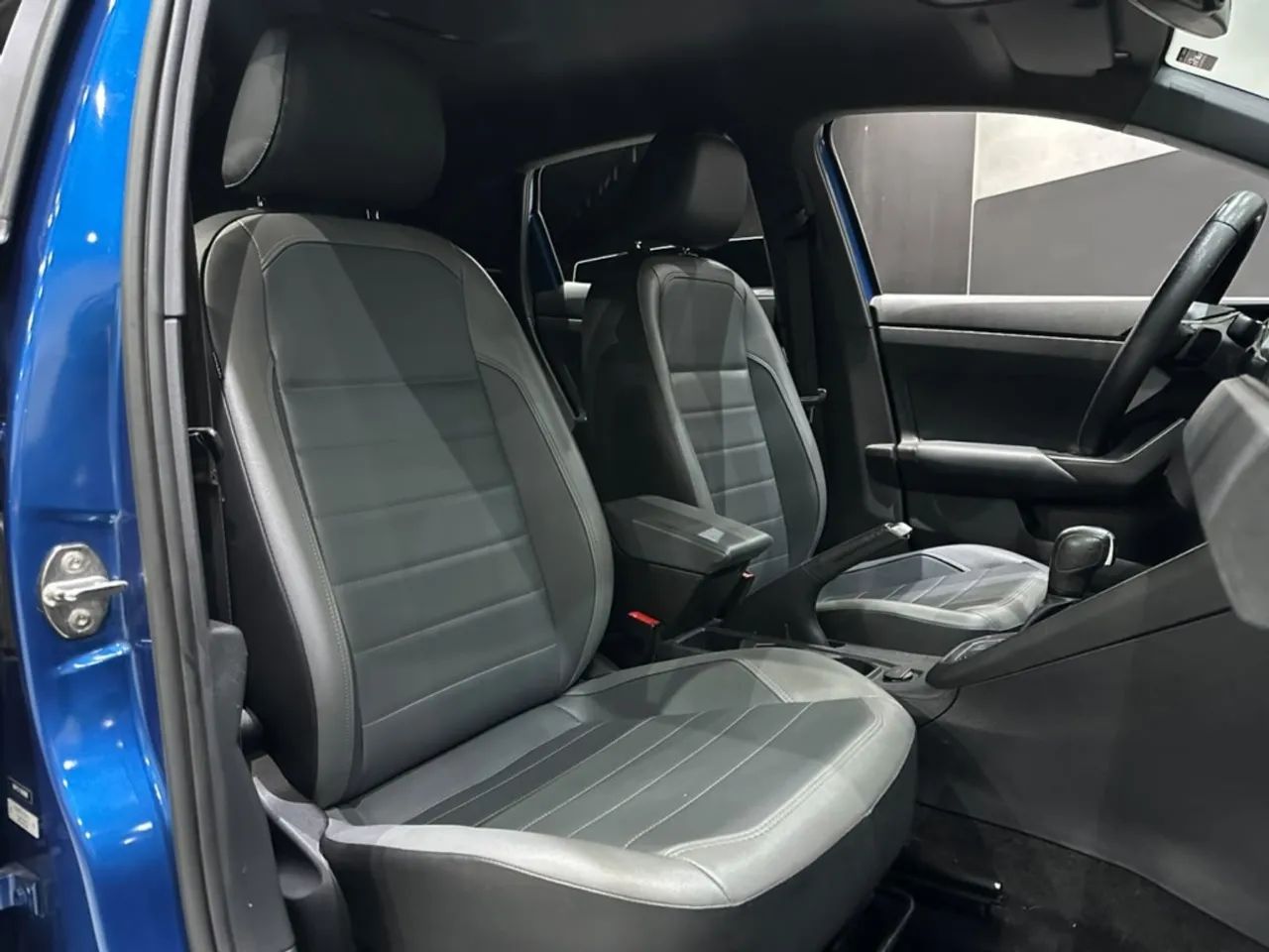 Volkswagen Nivus Highline 1.0 200 TSI Flex Aut., foto 11 de 18
