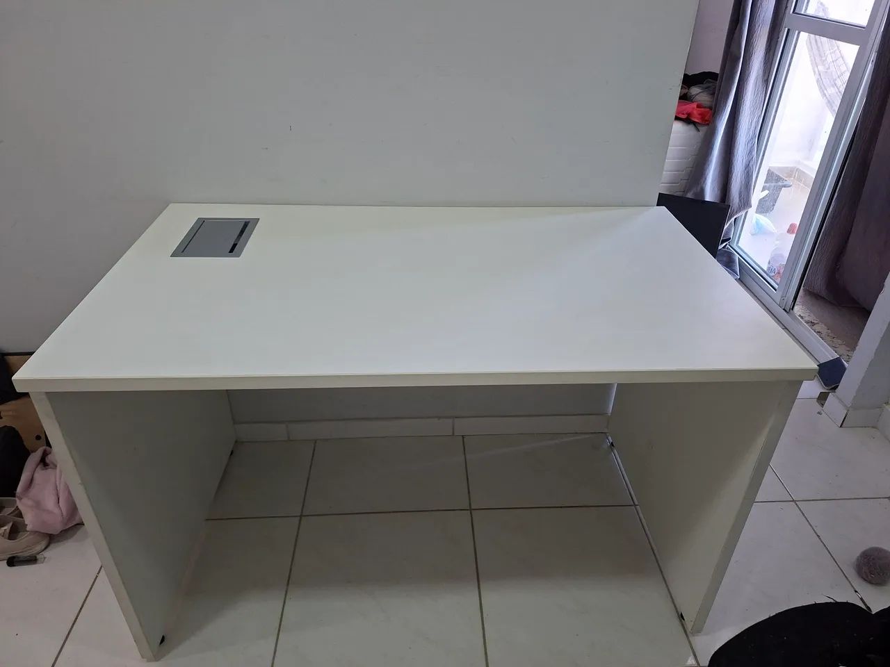 Escrivaninha reforçada para retirar