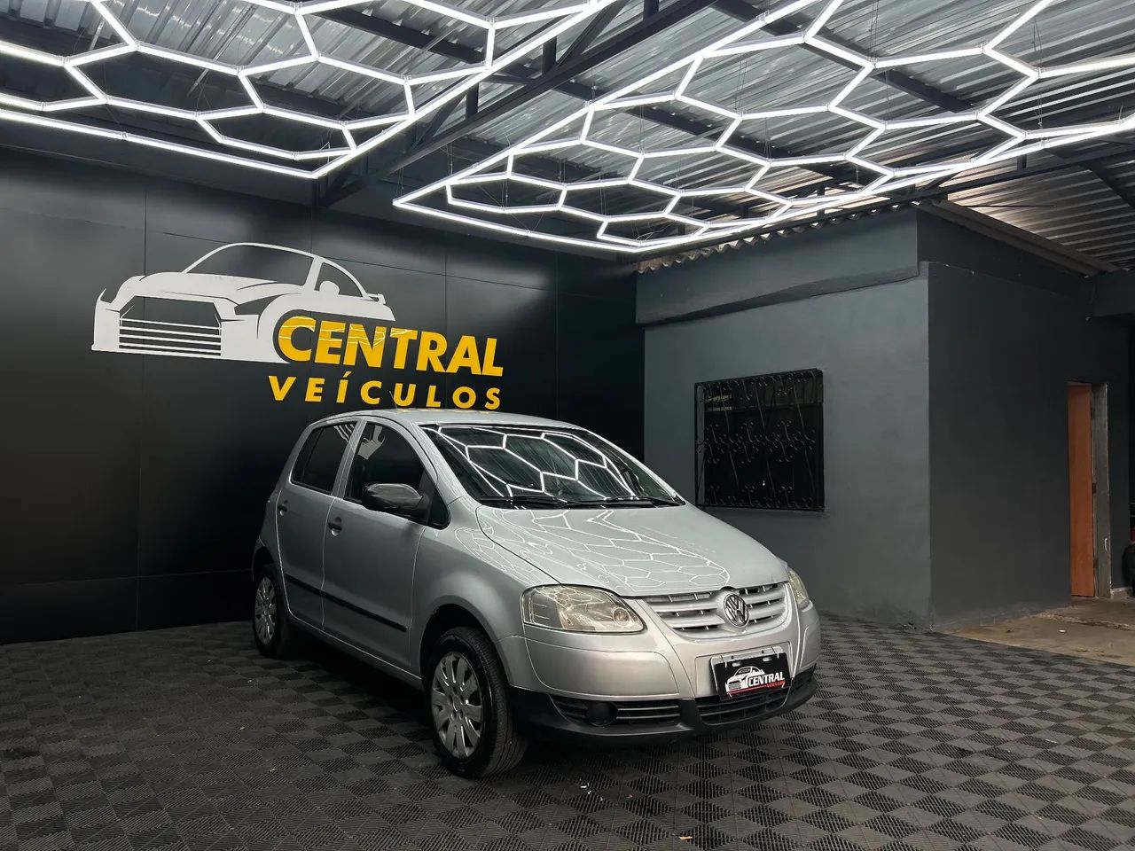 Volkswagen Fox Fox Plus 1.0Mi/ 1.0Mi Total Flex 8V 4p 2010