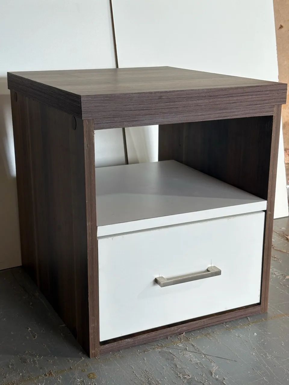 Mesa de cabeceira 