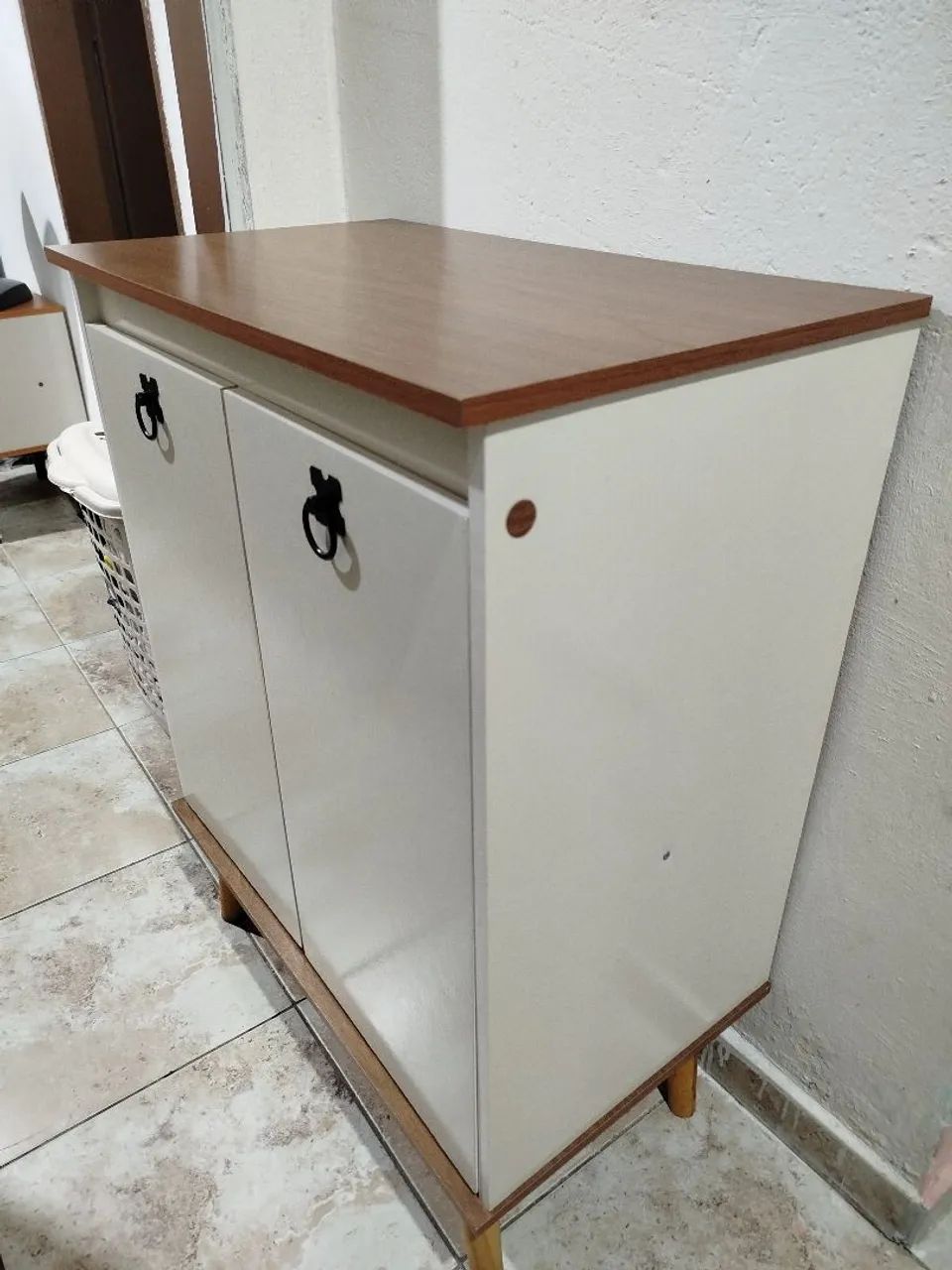 armario duas portas multiuso pra microondas  - Foto 3
