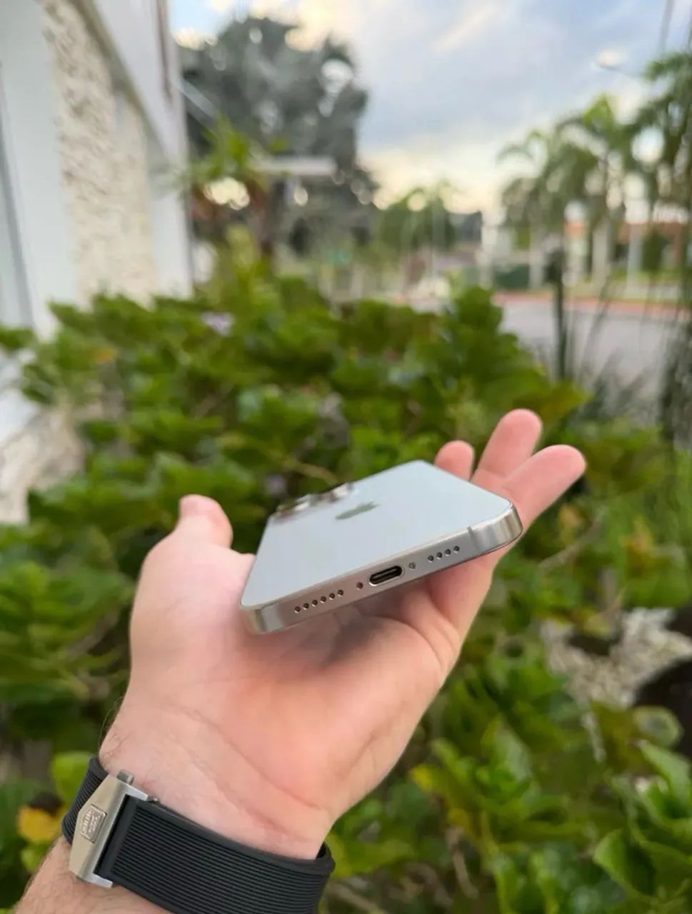 Iphone 16 pro max - Foto 2