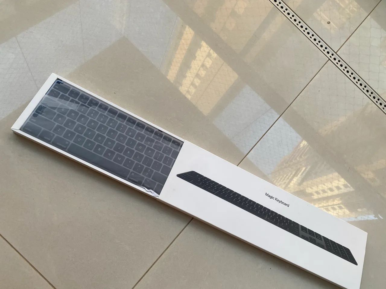 Kit Apple Premium: Magic Keyboard com Teclado Numérico + Magic Trackpad 2 + Magic Mouse - Foto 2