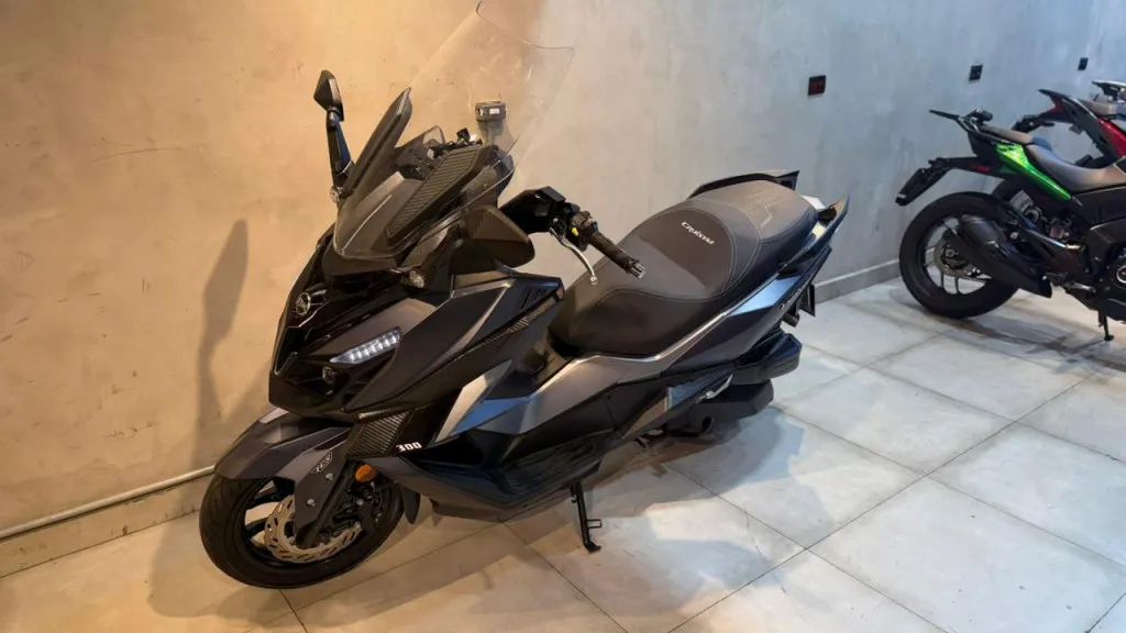 DAFRA CRUISYM 300 ABS - Foto 4
