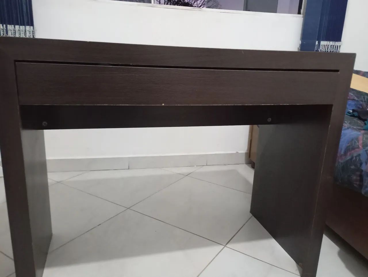 Escrivaninha com gaveta - Foto 4