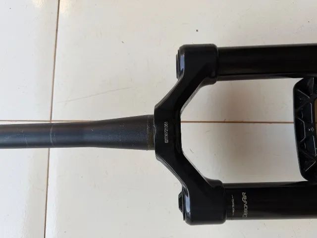Rock shox domain 170mm 29?  - Foto 3