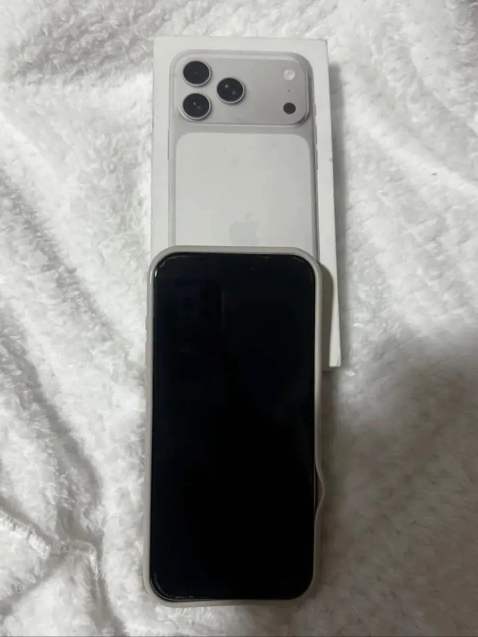 iPhone 17 pro max 
