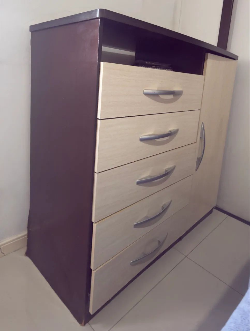 VENDO CONJUNTO: Guarda-Roupa de Casal + Cômoda (MDF)  - Foto 4