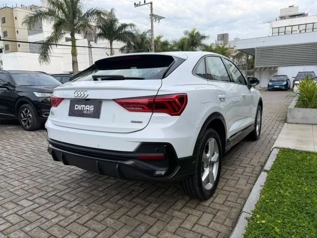 Audi Q3 SPB Performance 2.0 TFSI Tipt. Quatt. 2022 - Foto 4