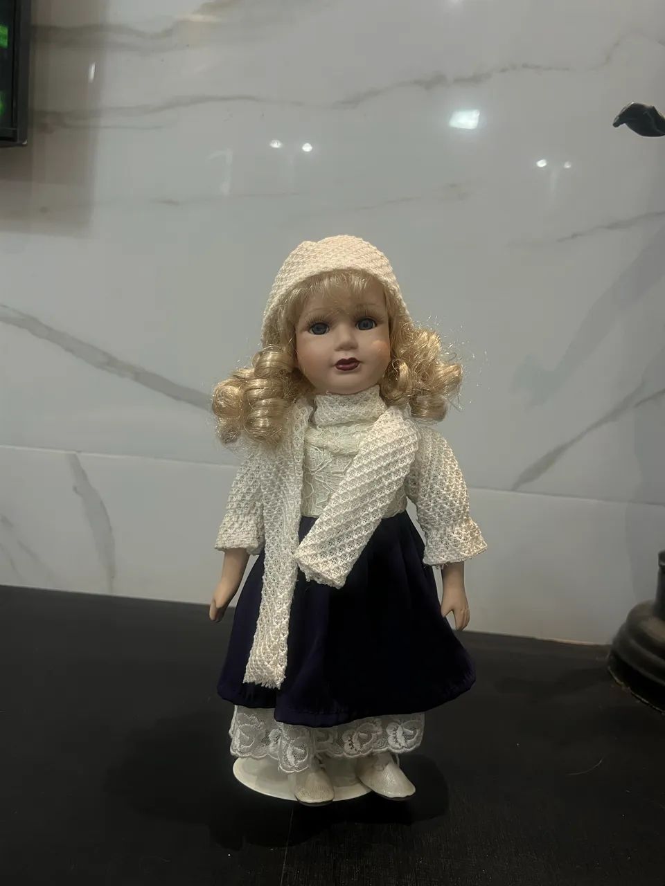 boneca de porcelana