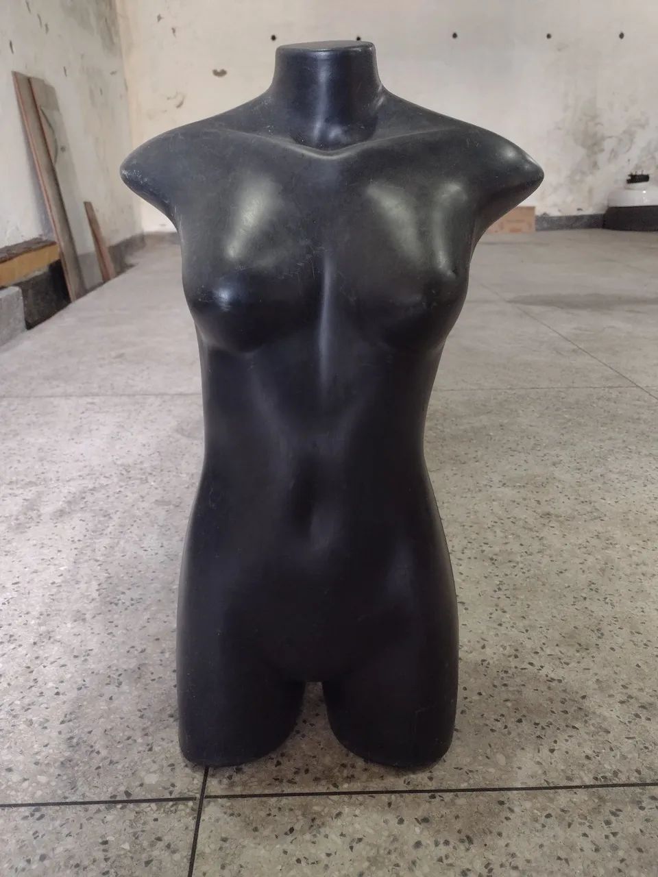 Quatro Manequins - Foto 3