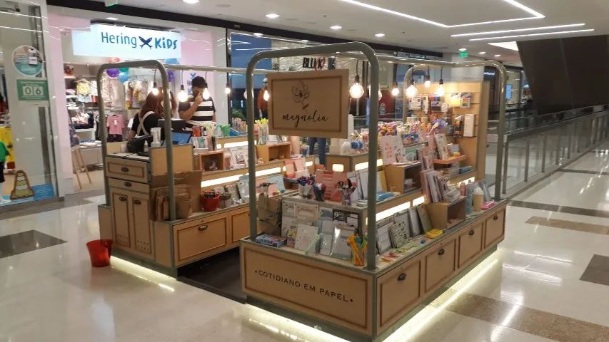 Quiosque de Madeira Para Shopping (3x2,5m)