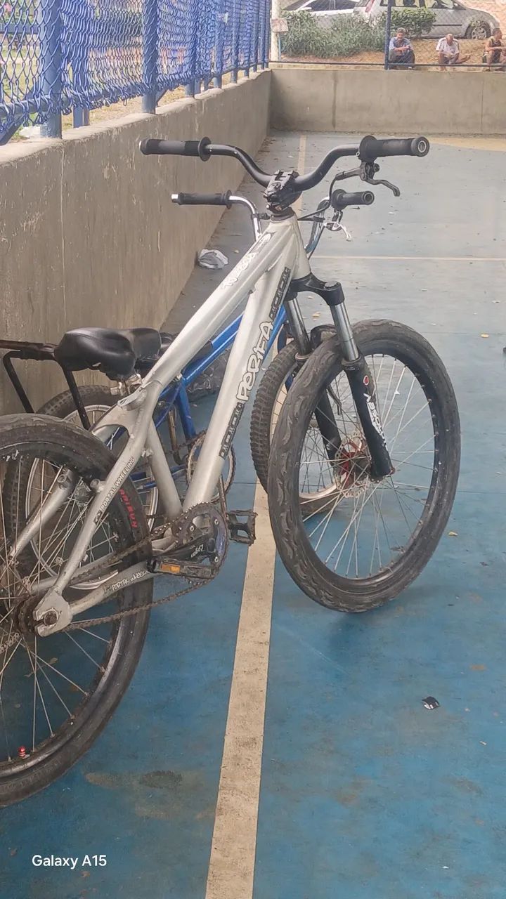 Vendo aro 20 com quadro reduzido  - Foto 4