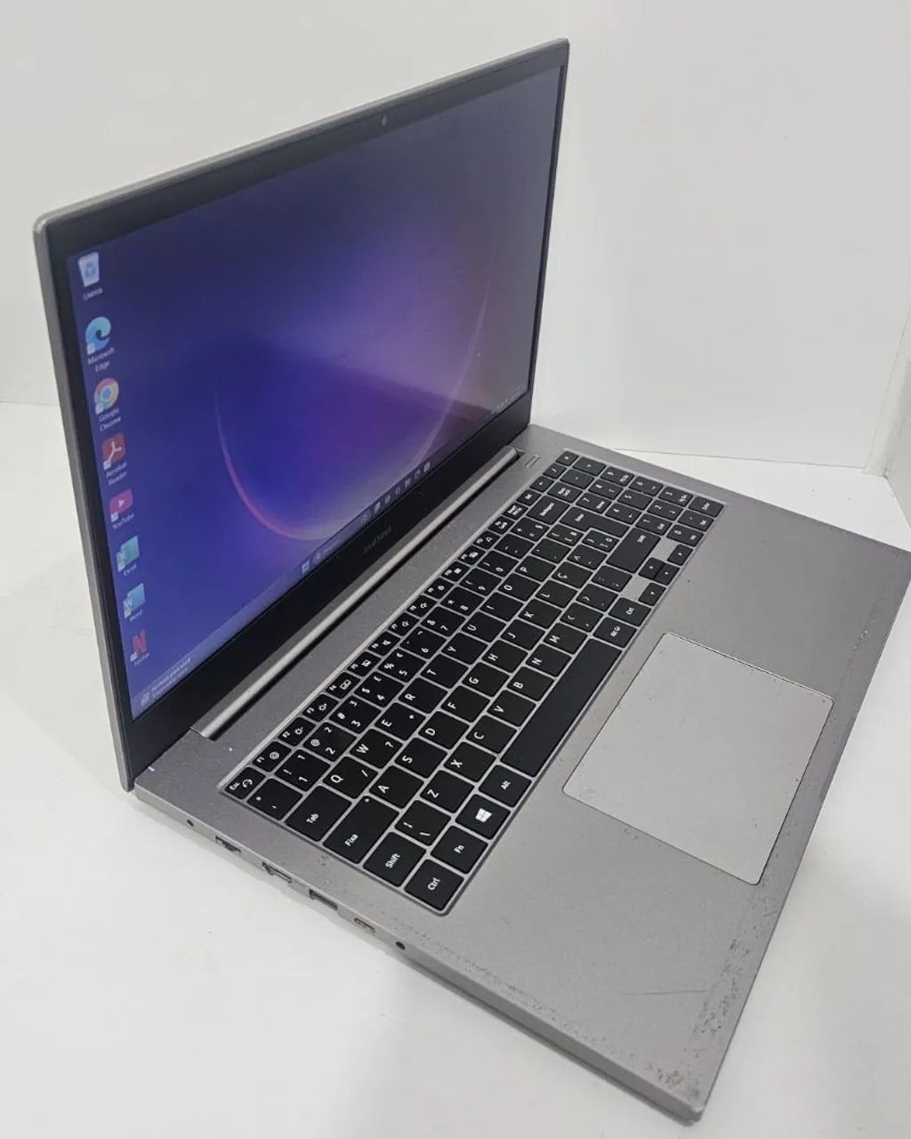 VENDO NOTEBOOK SAMSUNG  - Foto 2