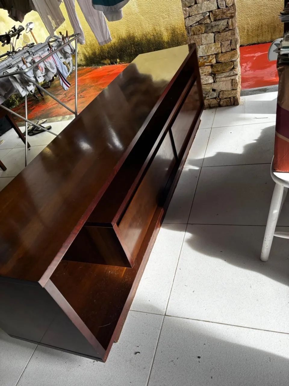 Vendo rack de madeira conservado