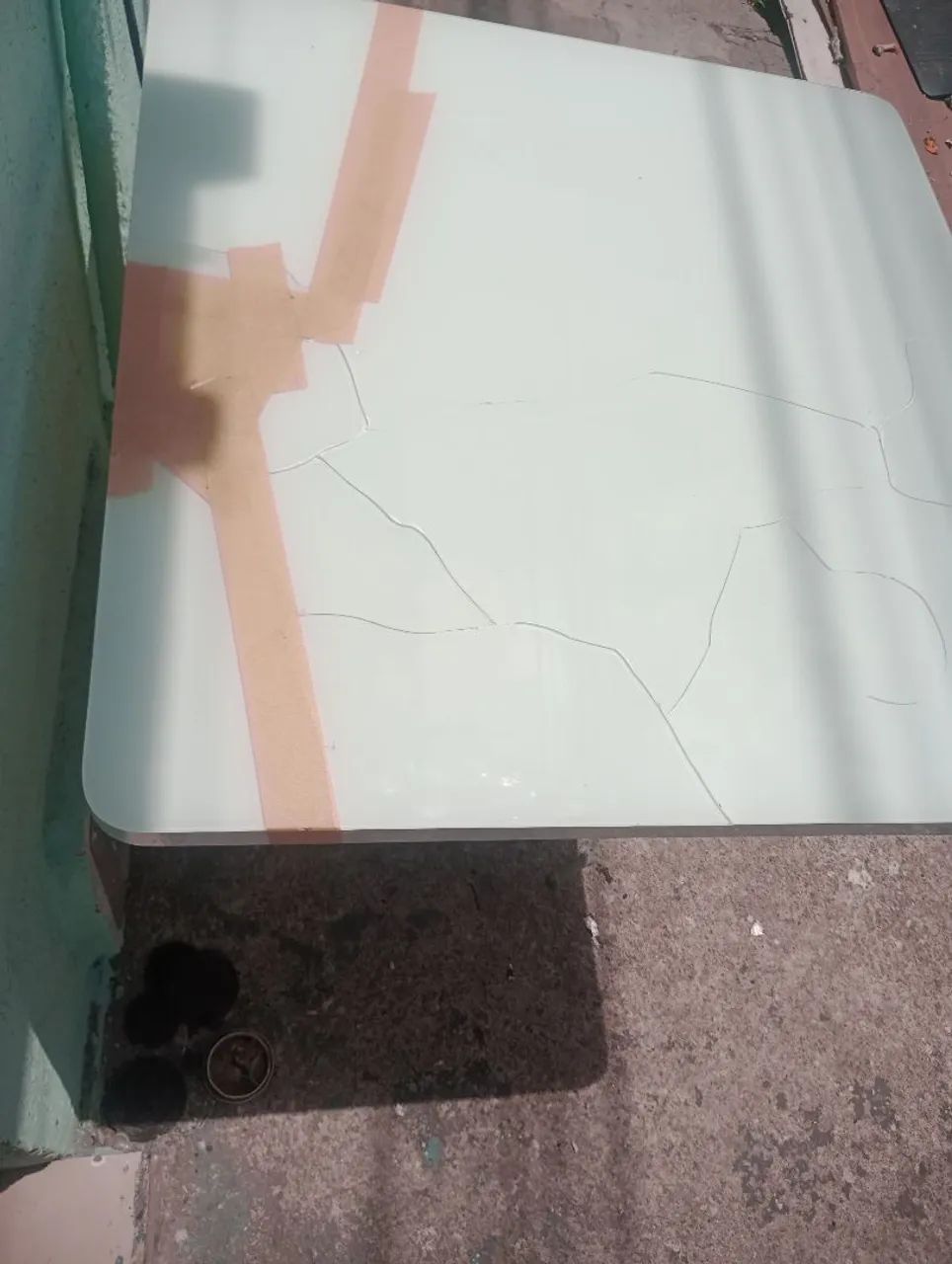 Vendo mesa com avarias 150 reais  - Foto 5