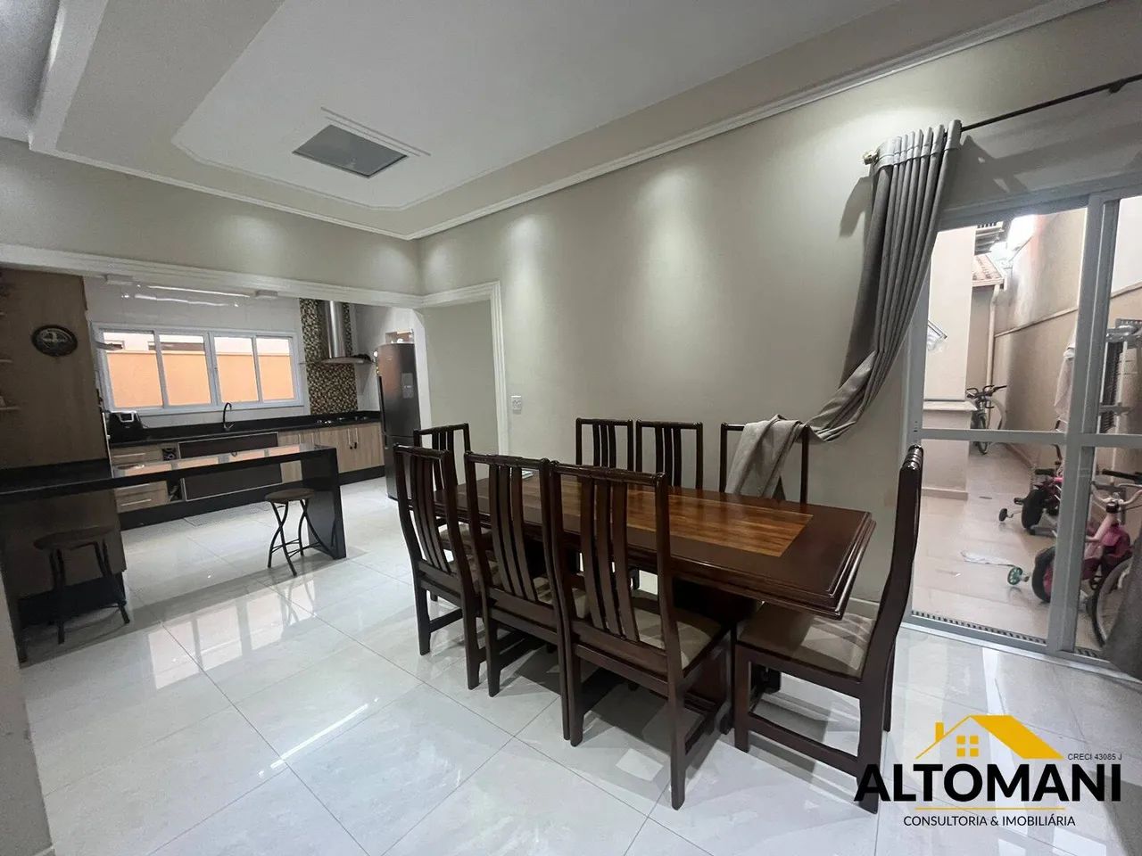 Casa com 4 Dormitórios, 2 Suítes - Cond. Golden Park - Foto 3