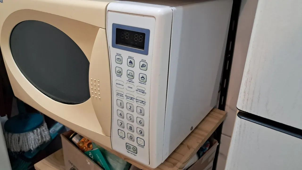 Microondas (funcionando com defeito)