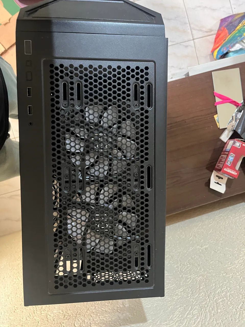 Gabinete para pc gamer lian li