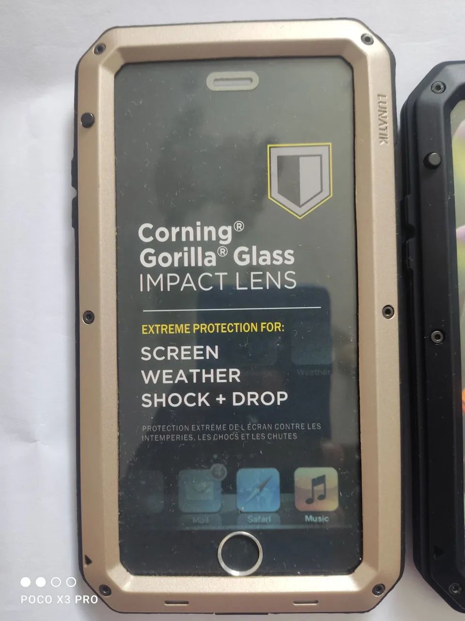 Capa parafusada iPhone x XR xS 8 plus  - Foto 2