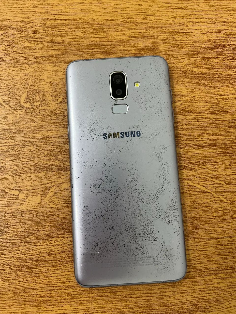 Samsung Galaxy J8  - Foto 2