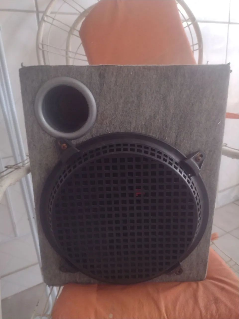 Caixa de som subwf. Em perfeito estado  - Foto 2