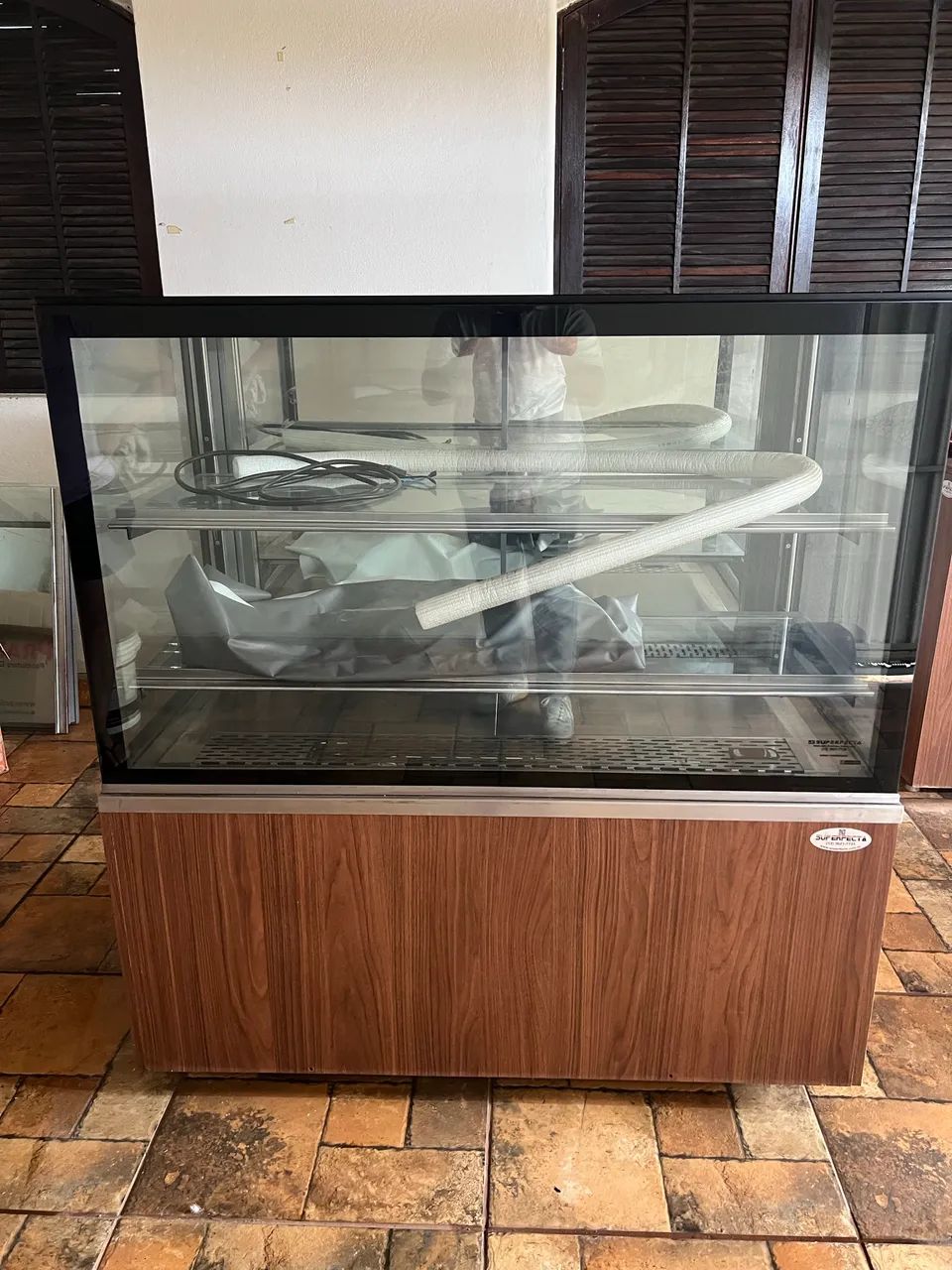 VITRINE GELADA PARA DOCES - Foto 3