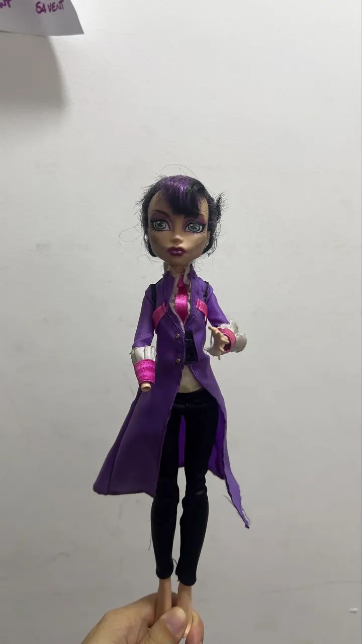 Boneca Monster High Diretora Sem Cabeça 