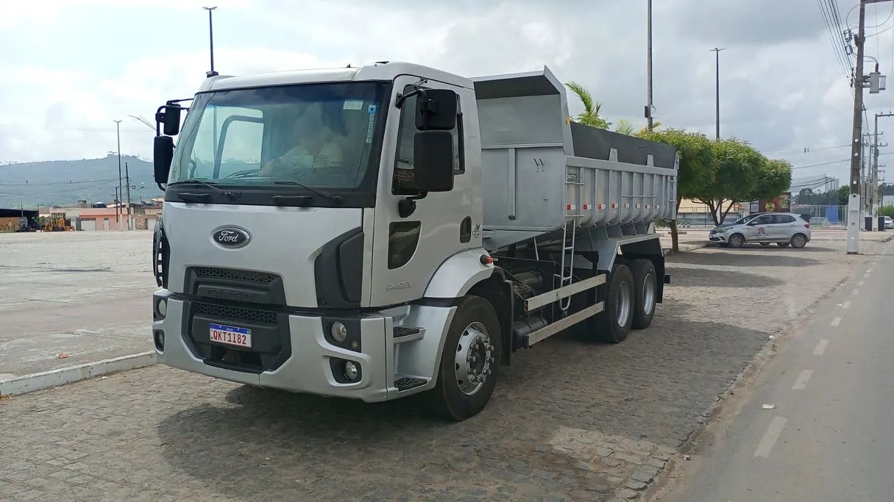 Caçamba Basculante Ford 2423 