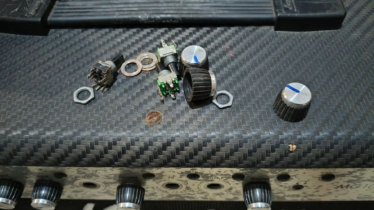 Marshall MG 101 CFX - COM DEFEITO  - Foto 2