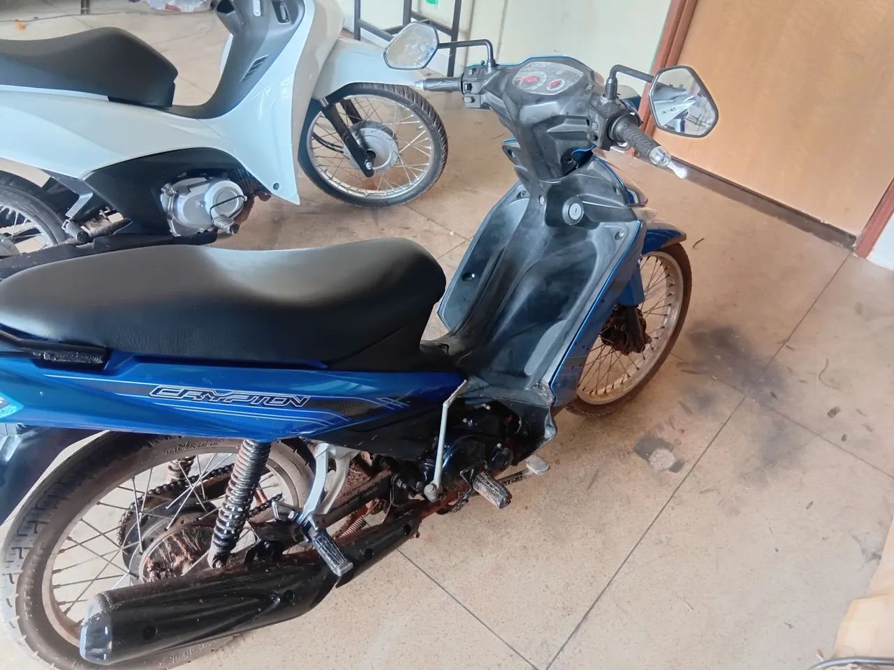 Moto crypton  - Foto 2