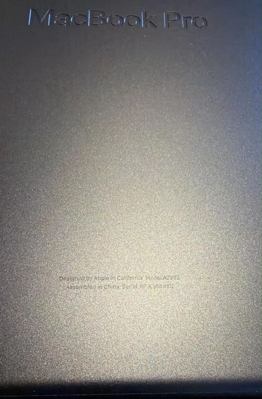 MacBook Pro M3 14 - Foto 4