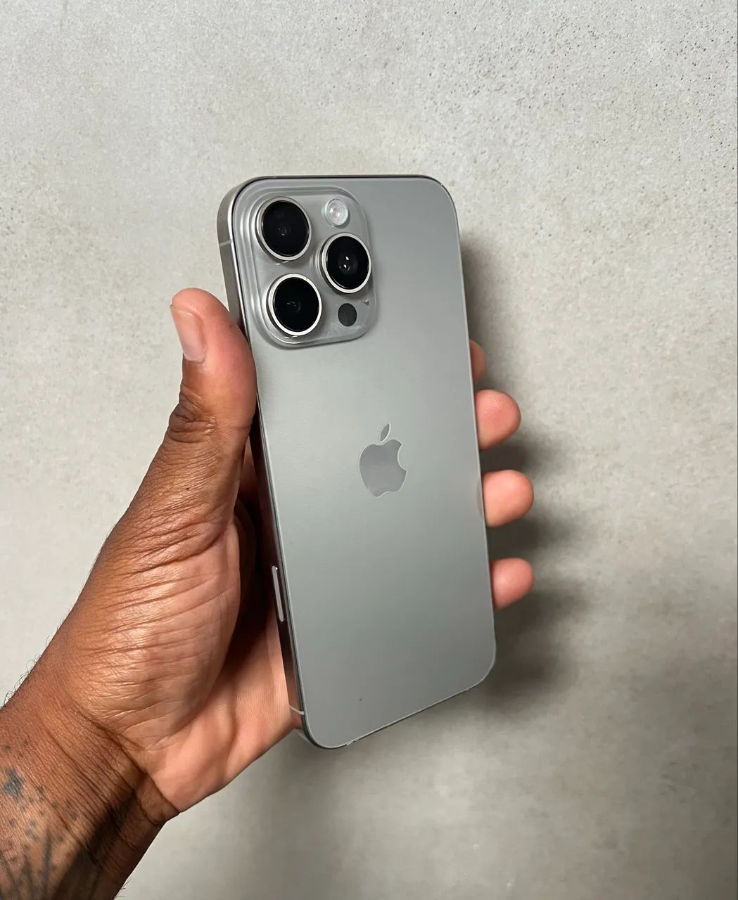 IPHONE 16 PRO MAX 256 GB ( OPORTUNIDADE ) - Foto 2