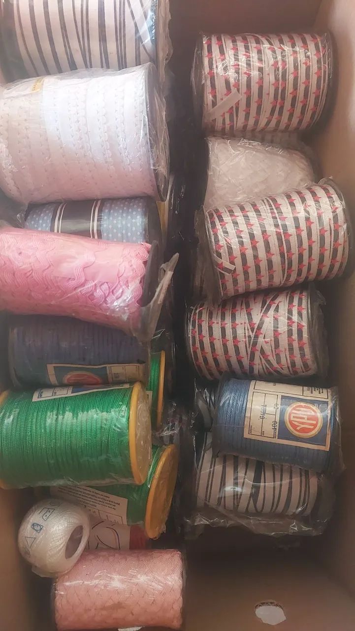 Linhas fitas e botões  - Foto 2