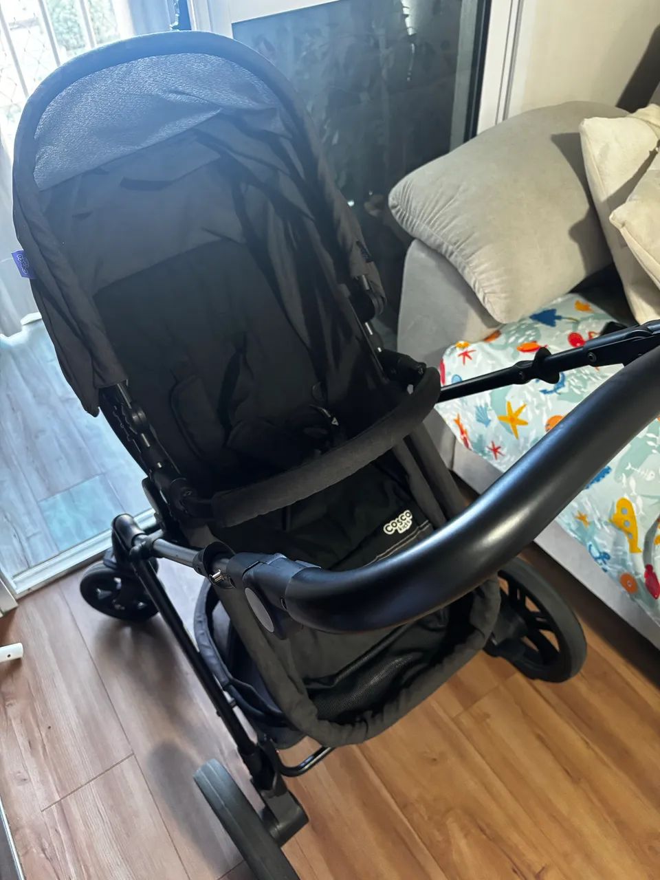 Carrinho de Bebê com bebê conforto e base  - Foto 4
