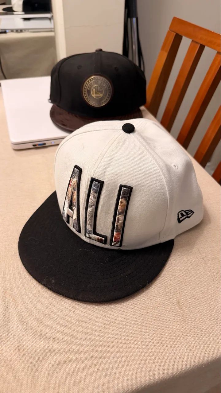Boné new era Muhammad Ali edição 2010