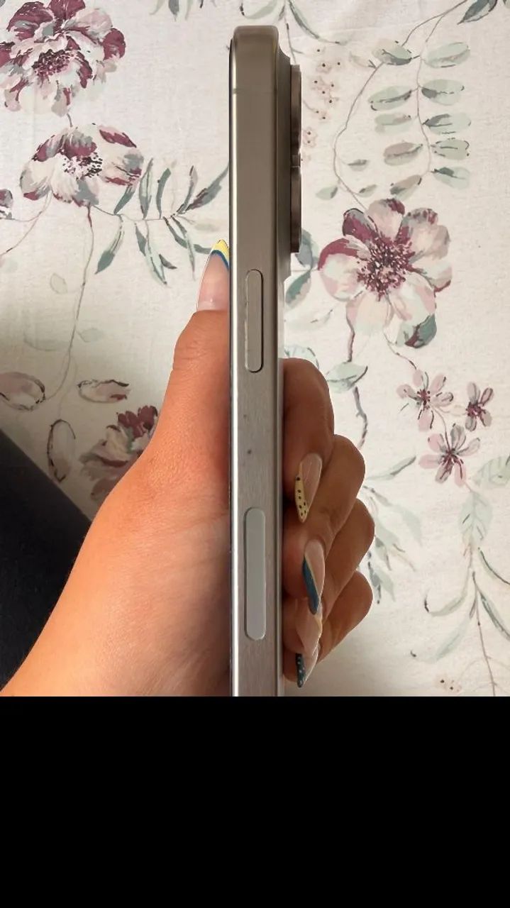 Iphone 15 Pro Max - Foto 3
