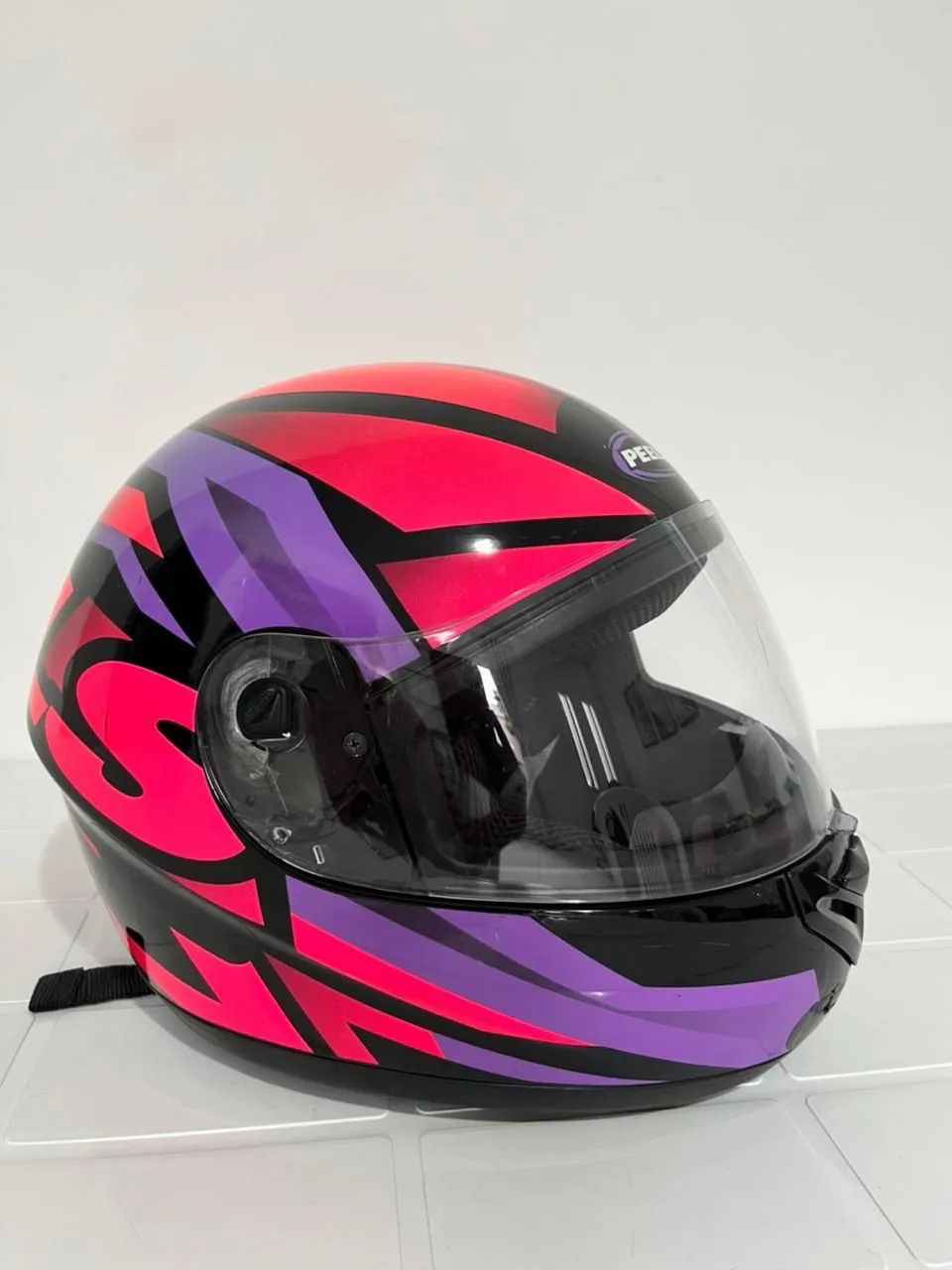 Capacete Peels