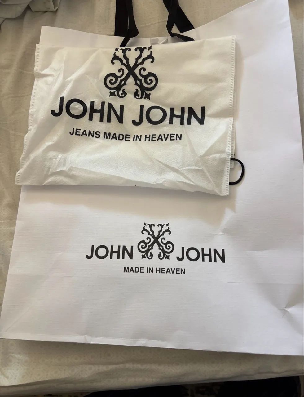 bolsa john john nunca usada  - Foto 5