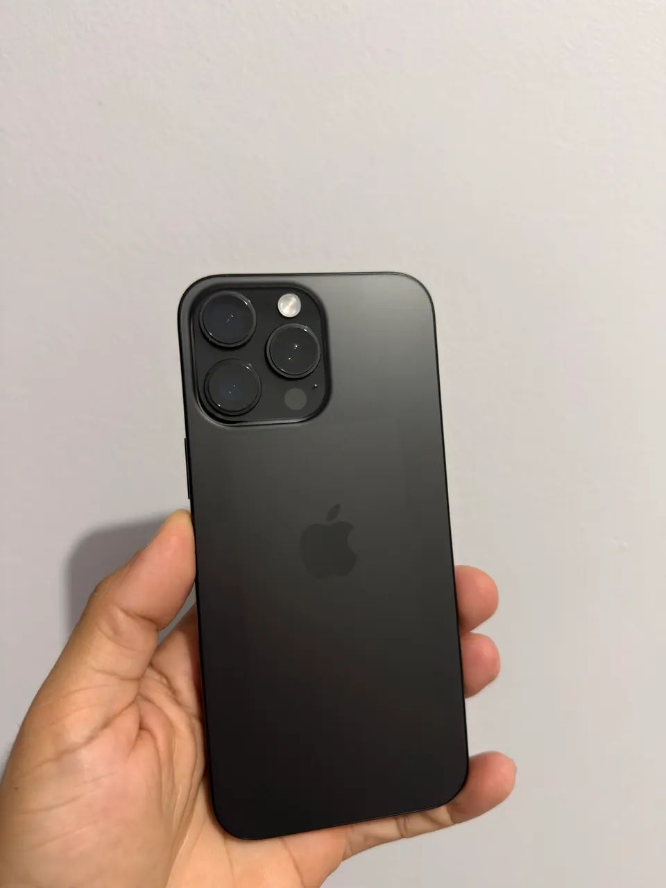 iPhone 16 Pro Max 256gb - Novo demais  