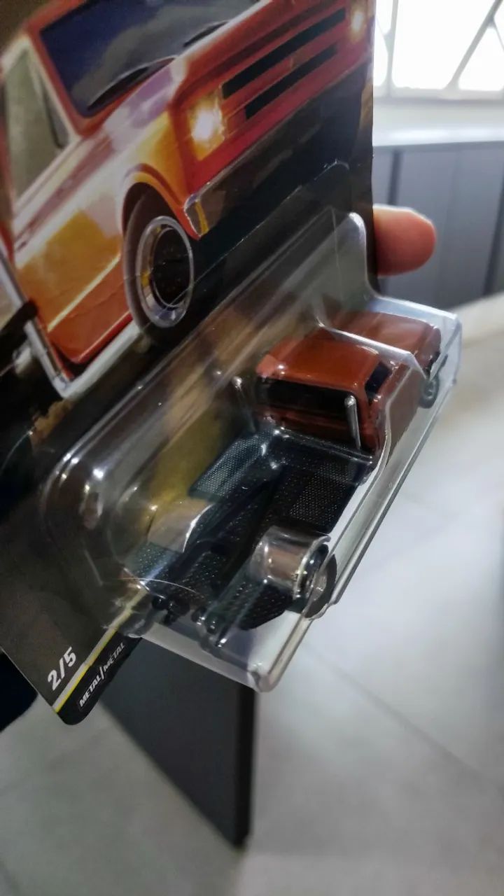 Hot Wheels - Chevy C10 Fast Furious Premium - Foto 4