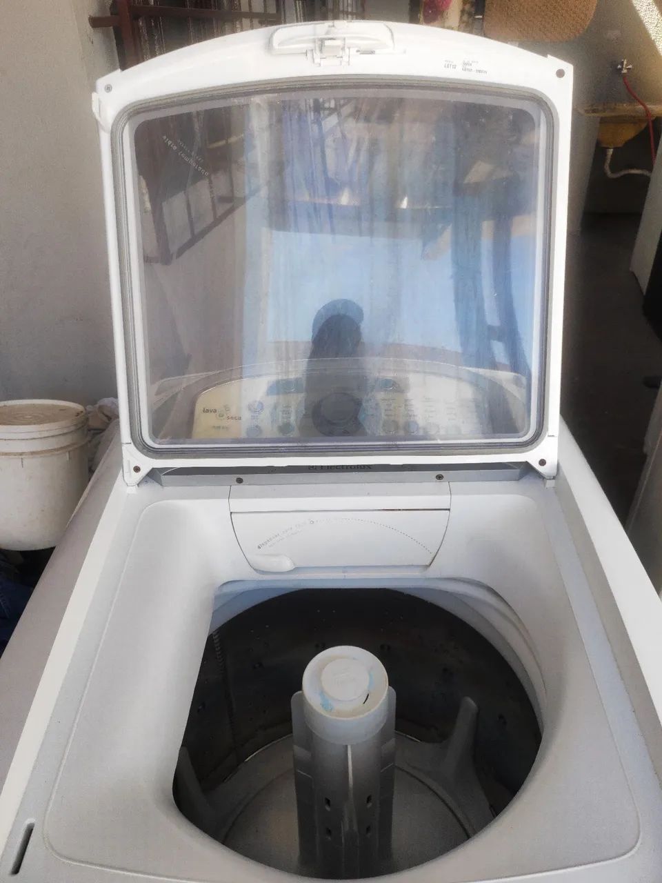Lava e seca Electrolux 12 k! - Foto 3