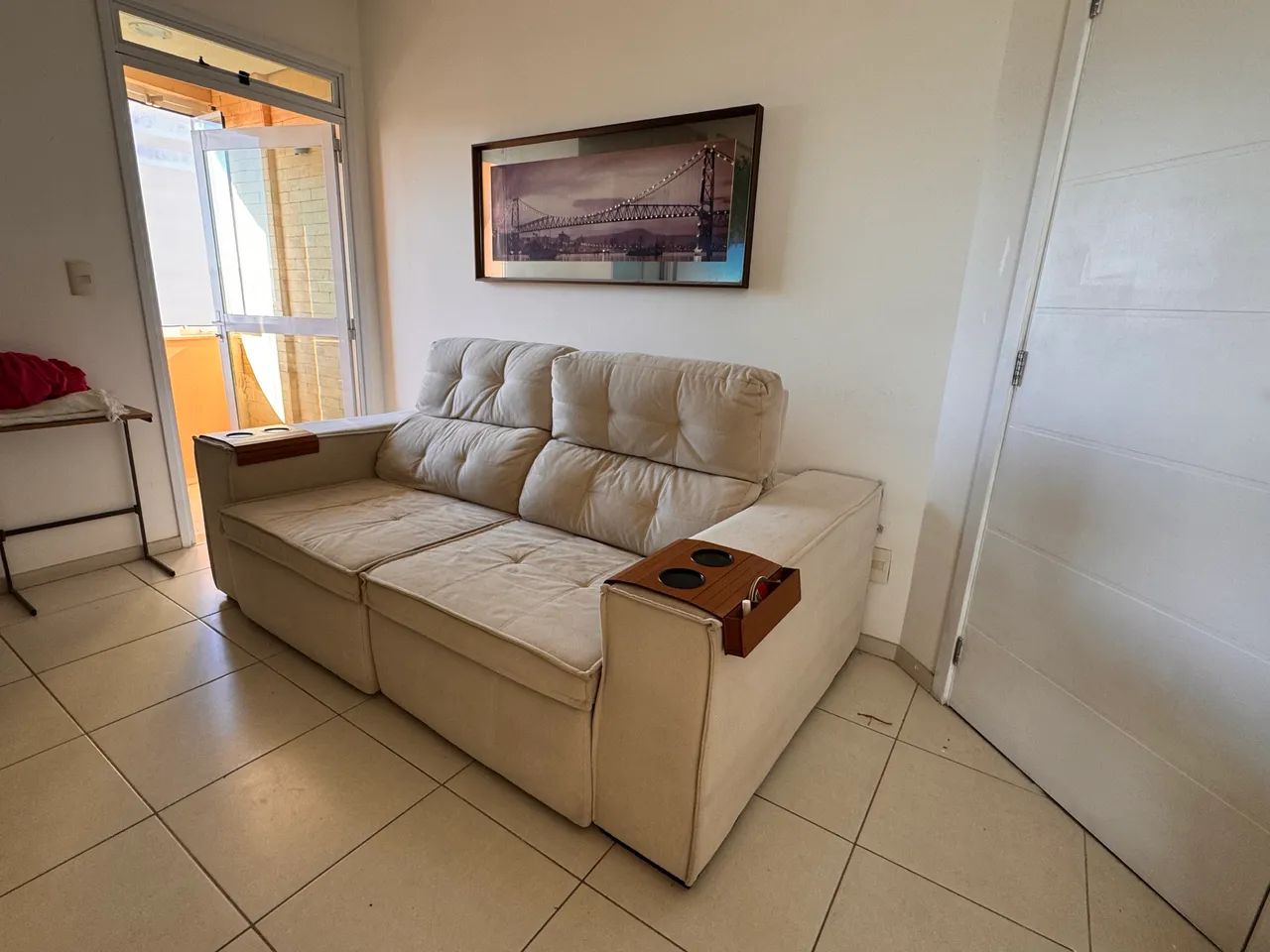 Sofá 2 lugares- feito em madeira maciça- ótimo estado  - Foto 3