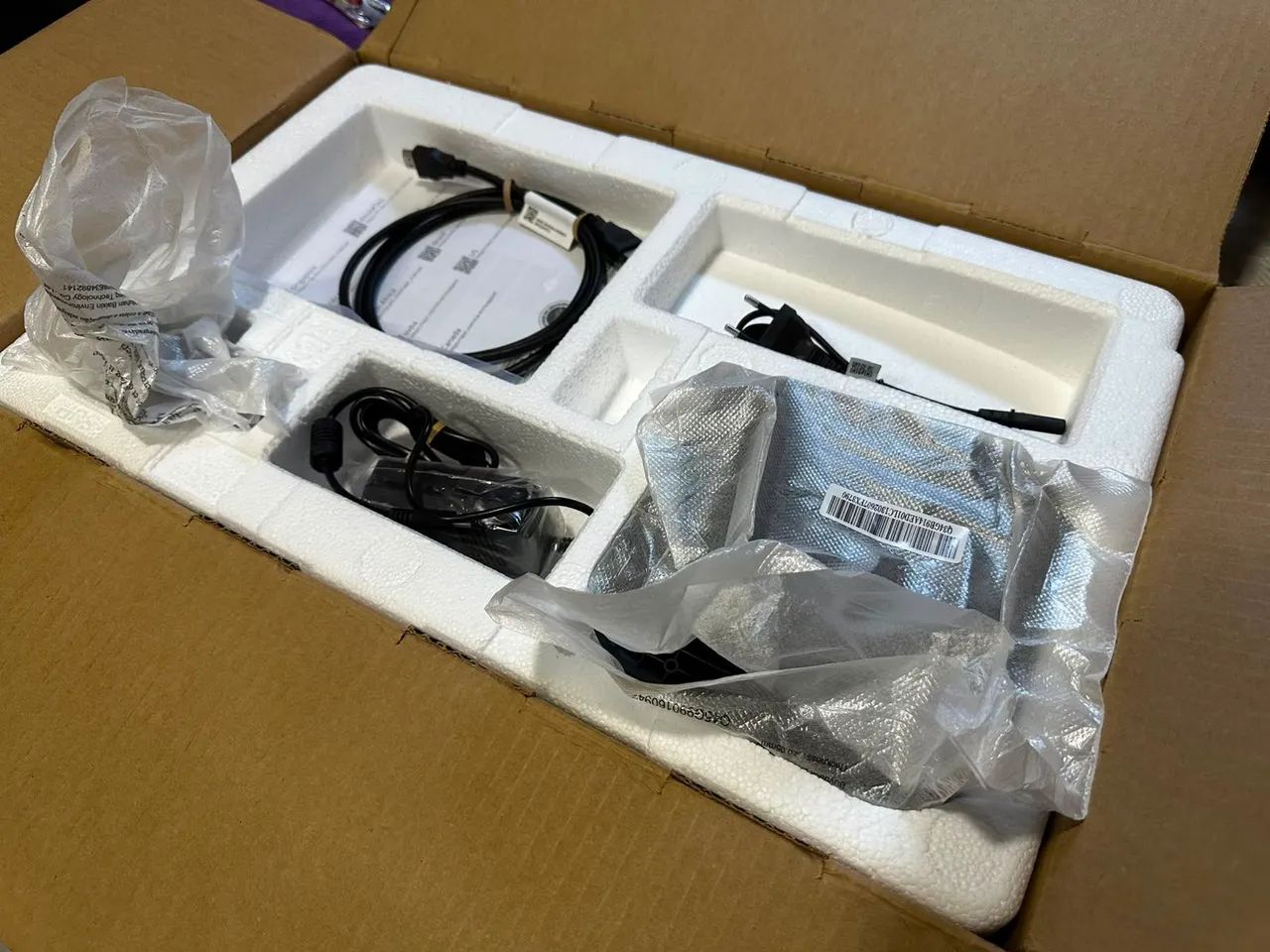 Monitor AOC 21,5 polegadas, NOVO - Foto 5