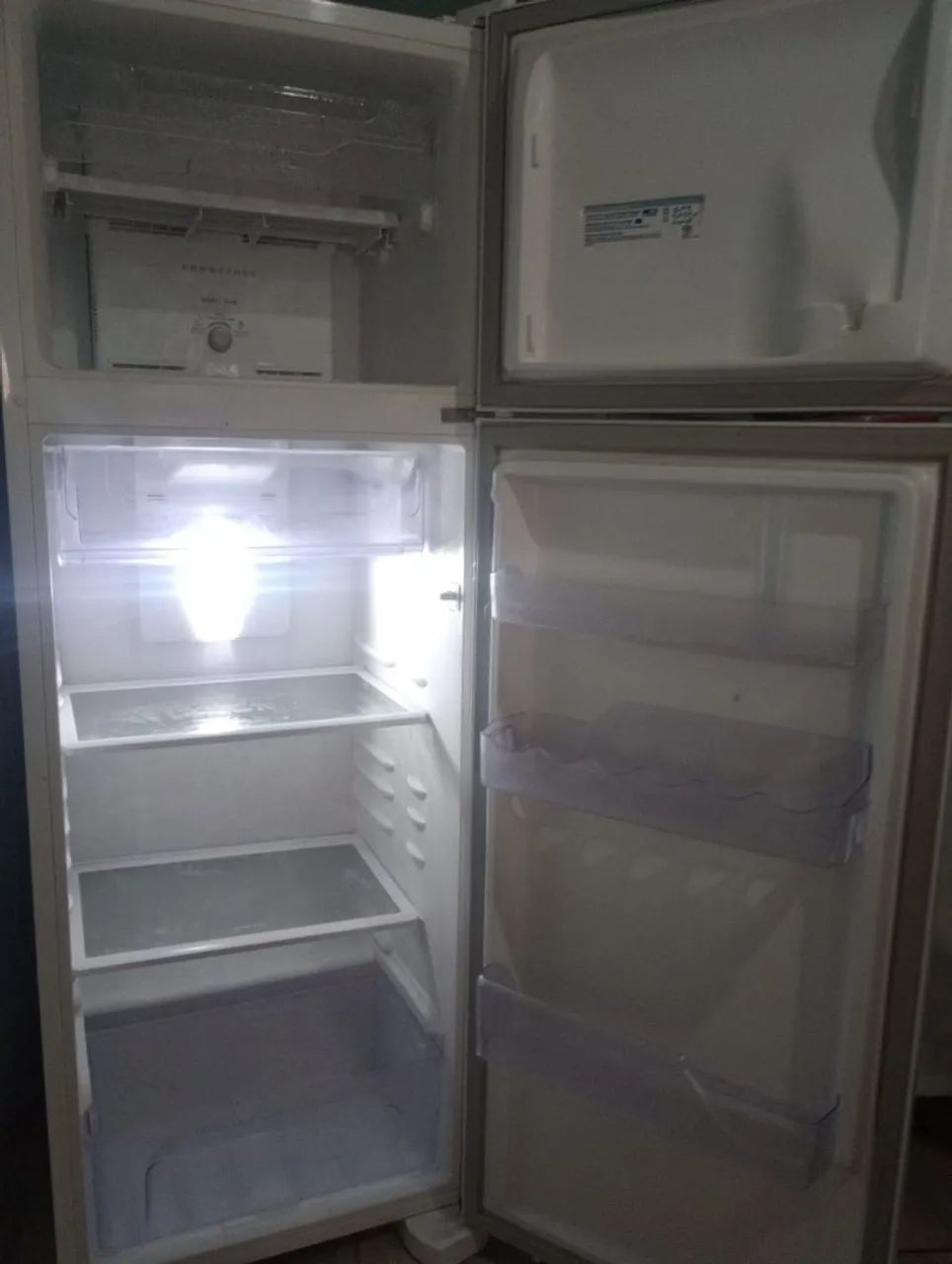 Vende se geladeira  - Foto 2