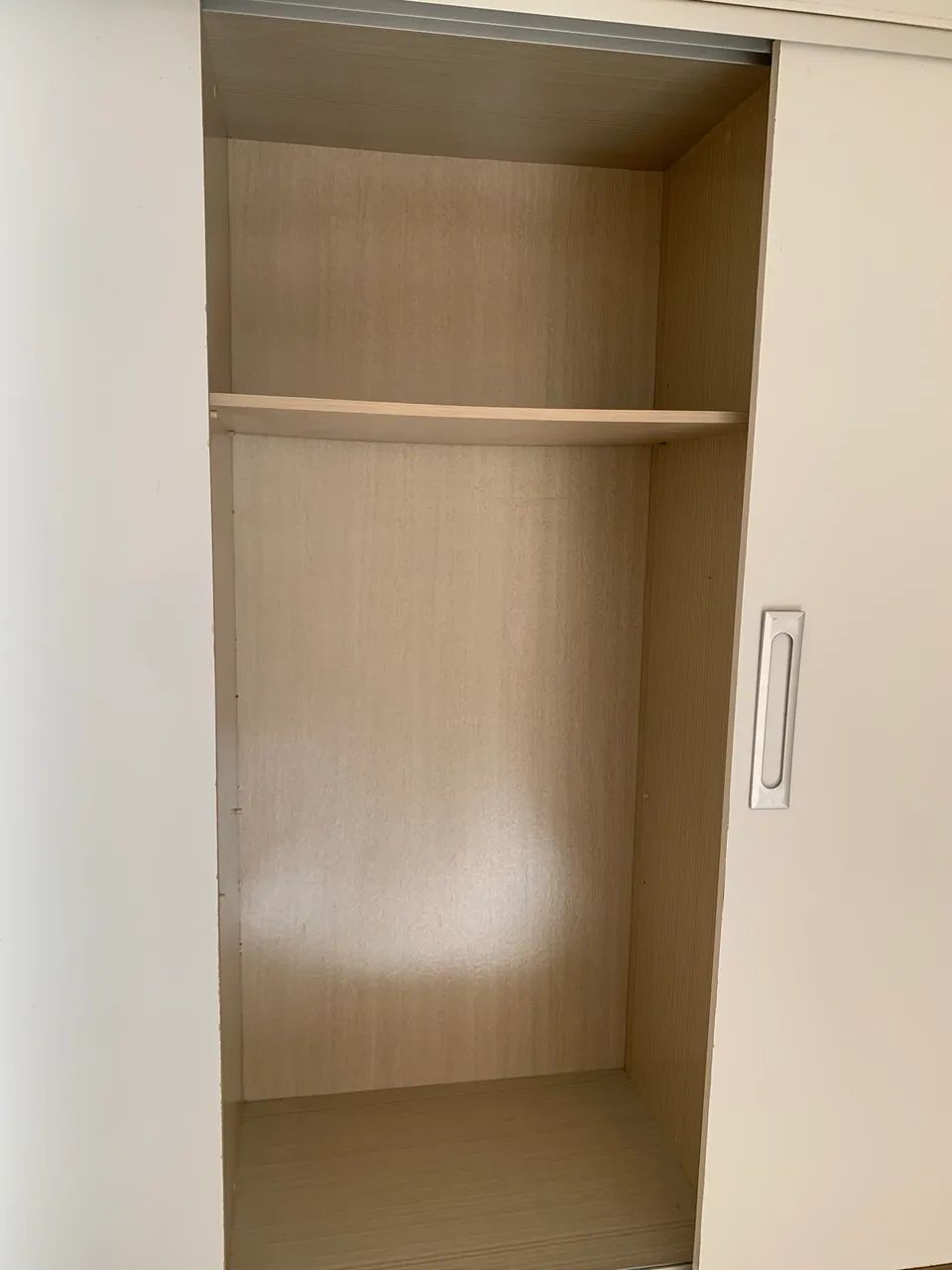 Guarda roupas com porta de correr  - Foto 2