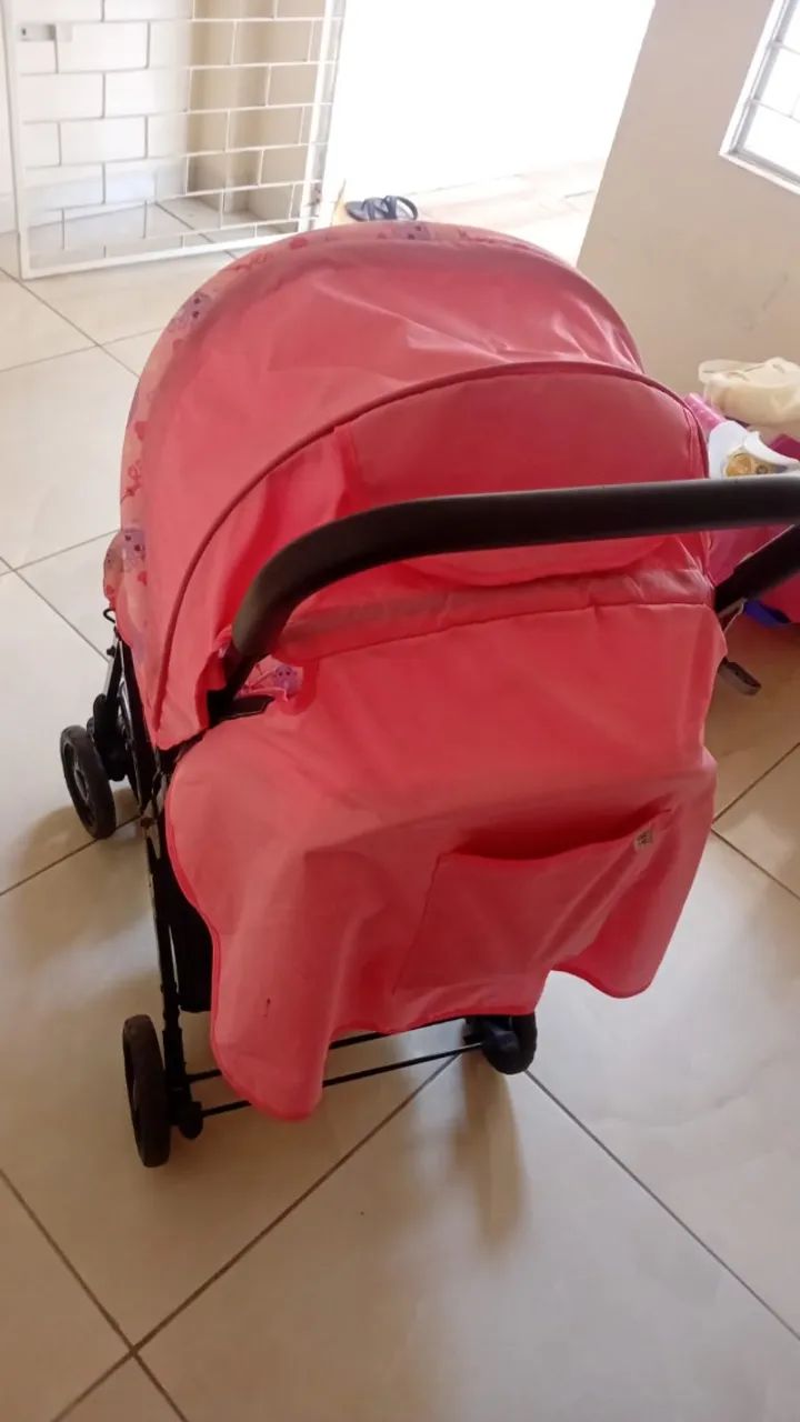 Carrinho de bebê menina - Foto 3
