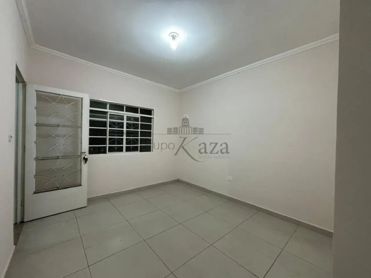 Oportunidade - Casa - Jardim das Indústrias - 2 Dormitórios - 90m².