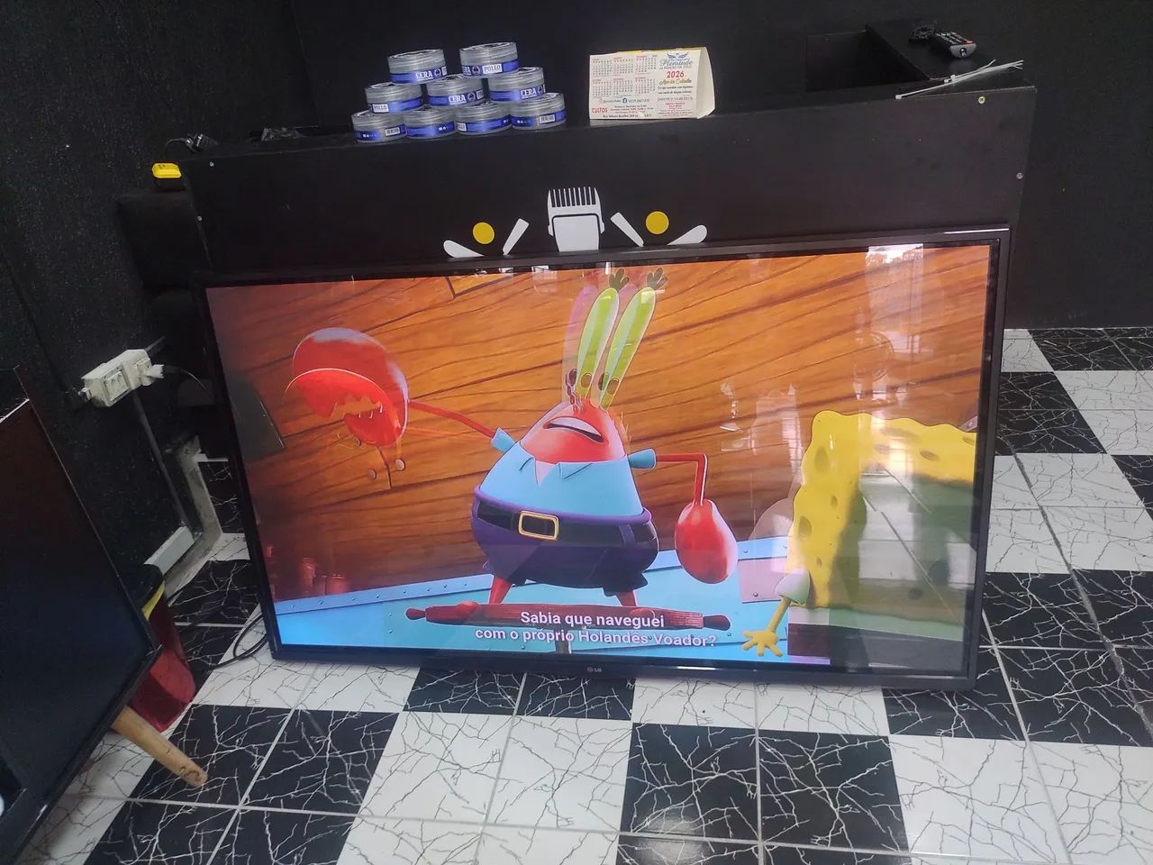 Vendo tv lg 65 polegadas top de linha em estado de nova conforme fotos obs. Nao e smartv  - Foto 2